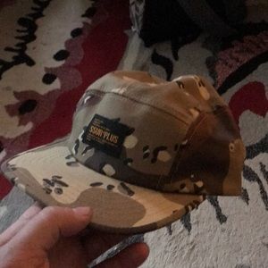 Men’s camp skate hat